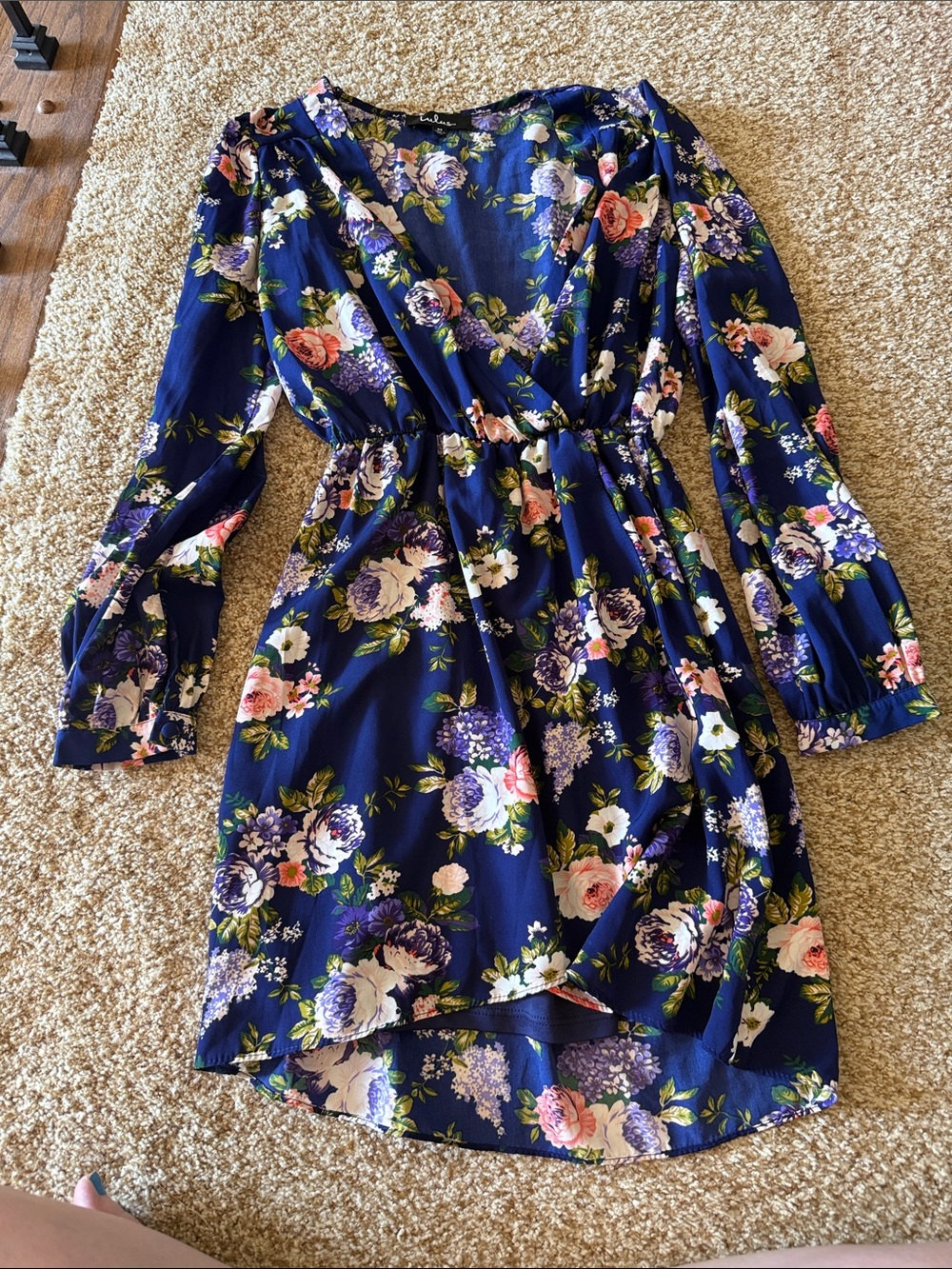 Lulus Navy Floral V-Neck Long Sleeve Dress